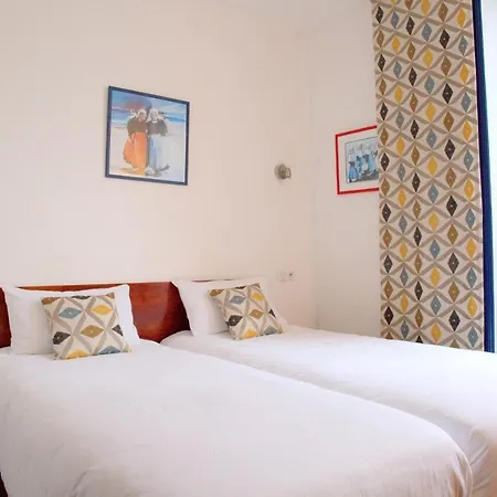 Hotel L'hotel De 2*